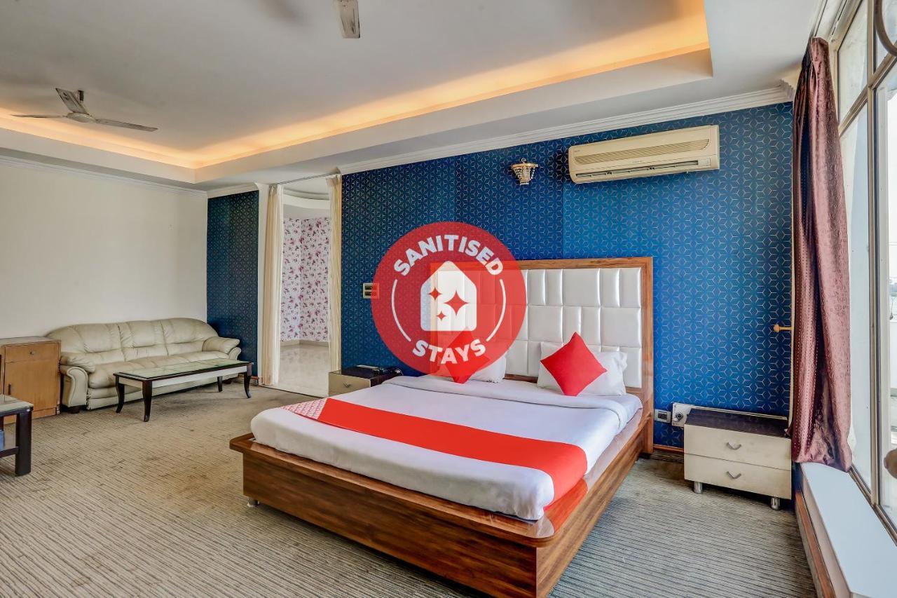 Oyo 71042 Sahara Estate Hotel Gorakhpur Exterior foto