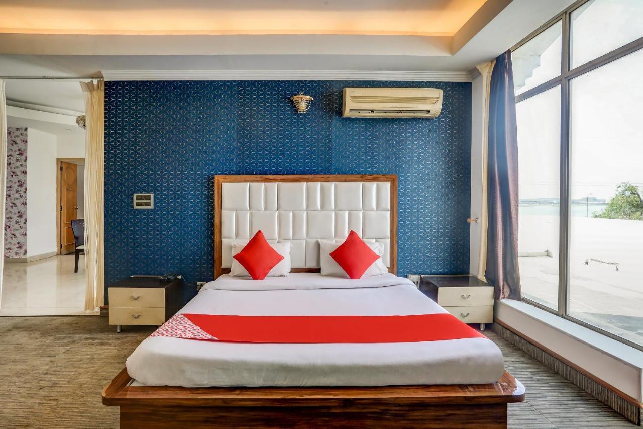 Oyo 71042 Sahara Estate Hotel Gorakhpur Exterior foto