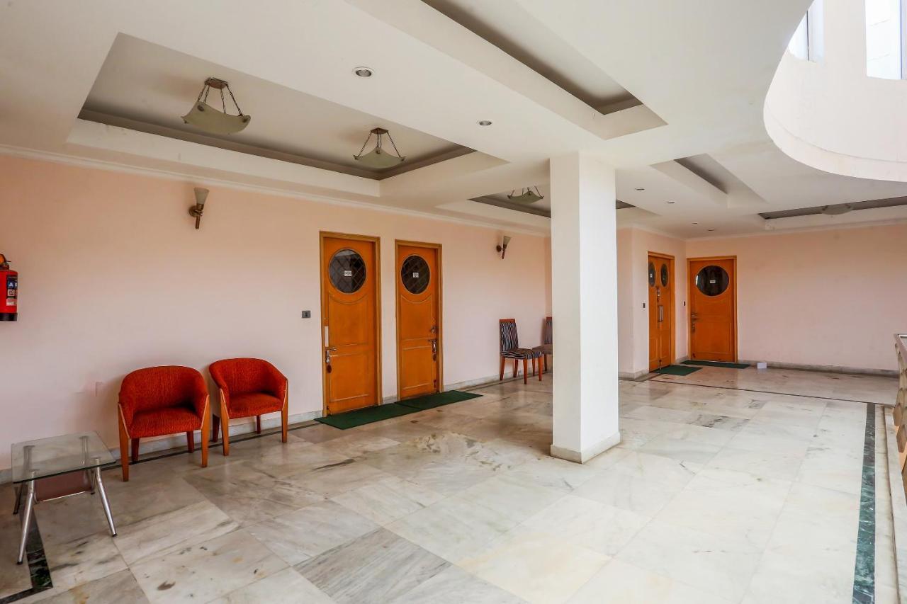 Oyo 71042 Sahara Estate Hotel Gorakhpur Exterior foto
