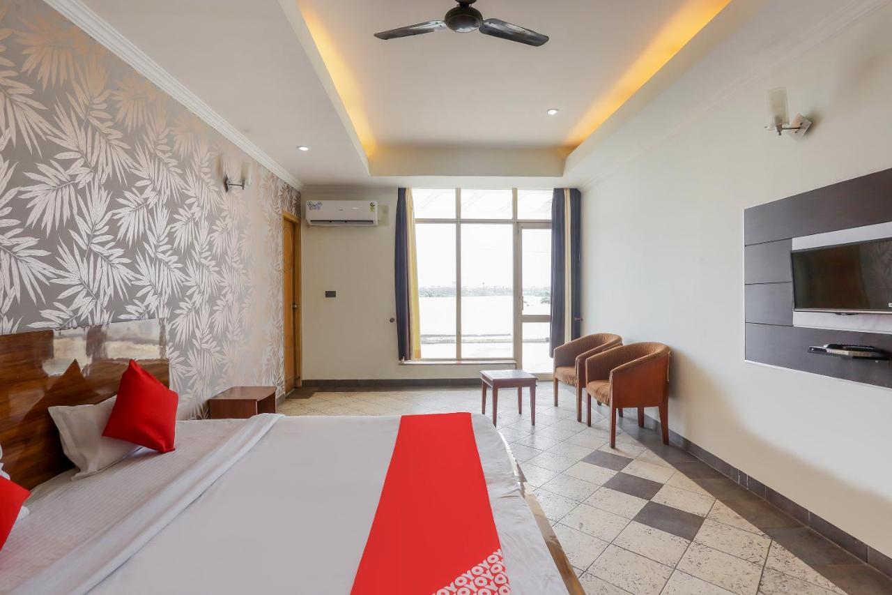 Oyo 71042 Sahara Estate Hotel Gorakhpur Exterior foto